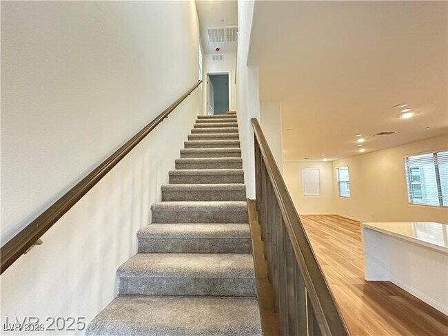 Foto del edificio - 1432 Nocturnal Flight St