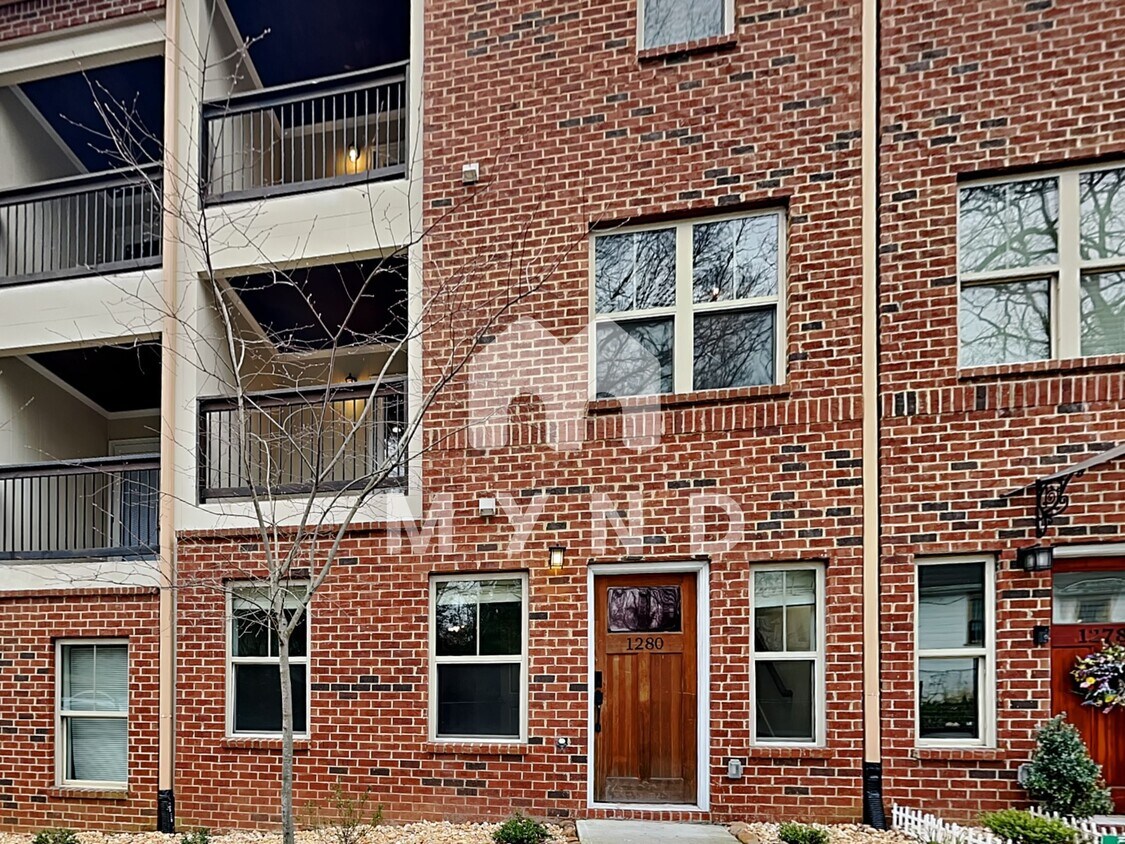 1280 Dahlgren Ln Unit 3 Townhome Rentals in Atlanta GA