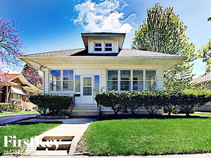 Primary Photo - 729 Cedar Ave