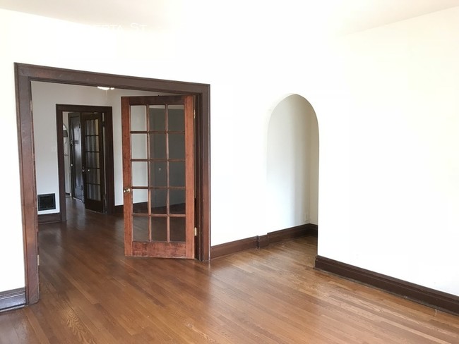 Foto del edificio - 3849 Alberta St