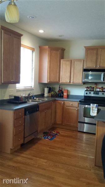 Building Photo - 1563 Don Martin Dr