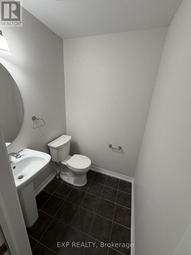 Photo du bâtiment - 30 Whitmer St