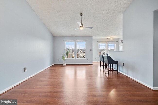 Building Photo - 700 Orchard Overlook Orch