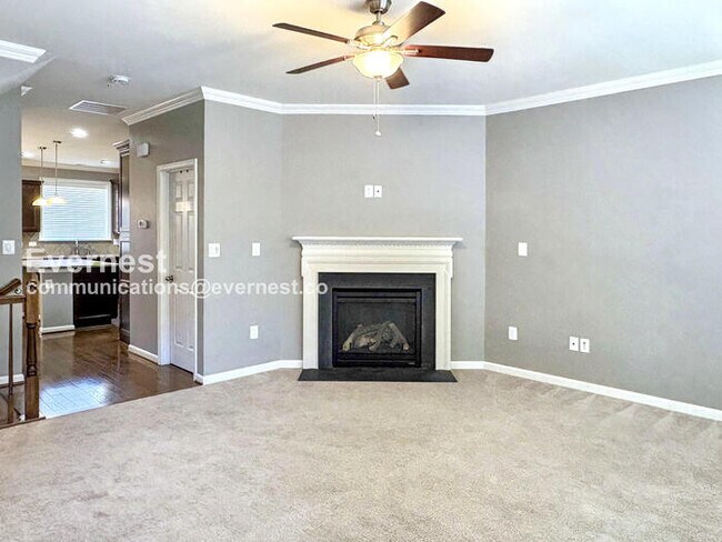 Foto del edificio - 8134 Villaggio Dr