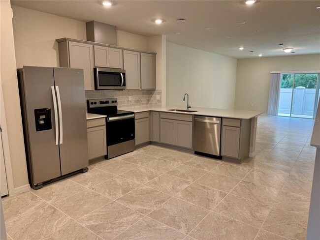 Foto del edificio - 3331 Canyon Bay Pt