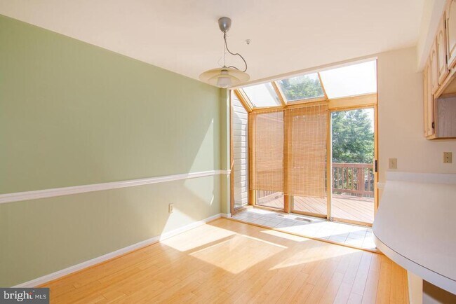 Building Photo - 127 Swarthmore Ave