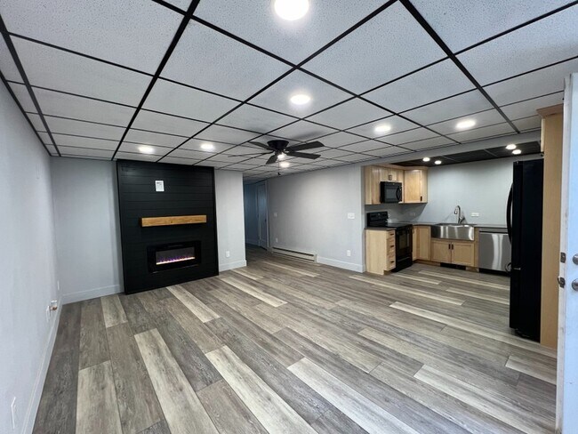 Building Photo - 241 N Downy Dr