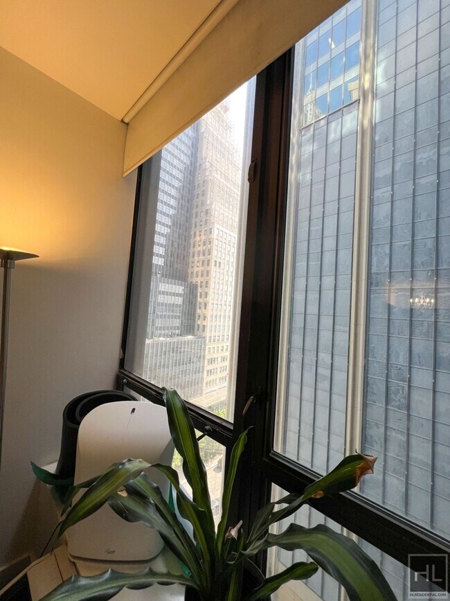 Building Photo - WALL STREET