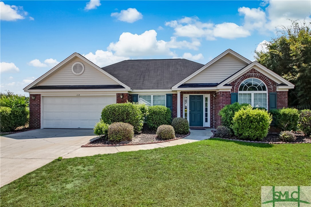 Primary Photo - 219 Pampas Dr