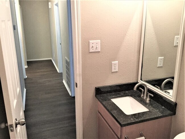Foto del edificio - 10434 Hamlet Vale Ct
