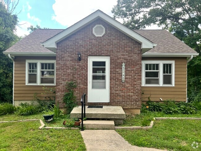Building Photo - 5240 State Rd 46