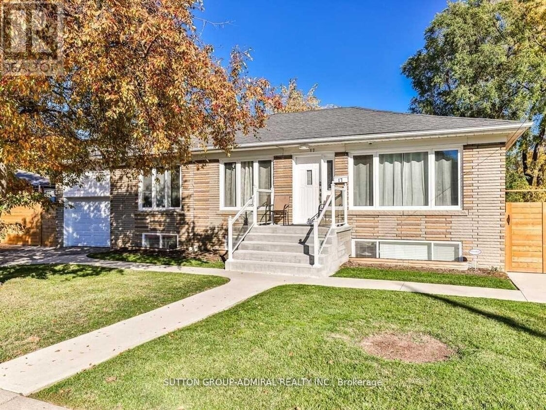 Primary Photo - 17 Dorchester Dr