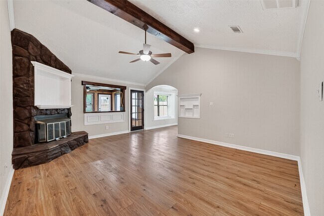 Foto del edificio - 13907 Old Village Ln