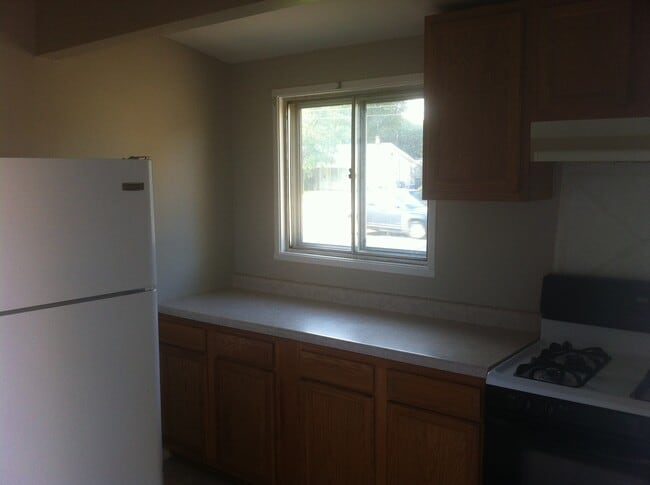 Photo - Very nice 3bed/1bath south side home w/ garage & fenced in back yard