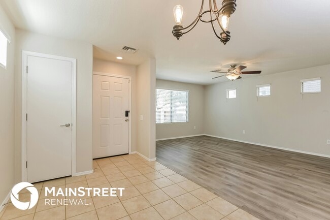 Building Photo - 10559 E Pleasant Pasture Dr