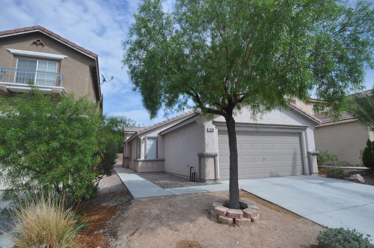 Primary Photo - 7008 Azure Beach St