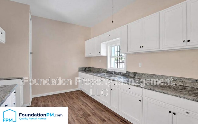 Foto del edificio - 533 Leath St
