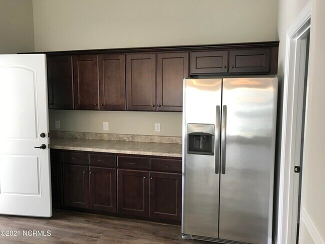 Foto del edificio - 2304 Sweet Bay Drive.