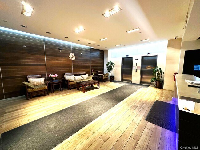 Foto del edificio - 132-03 Sanford Ave