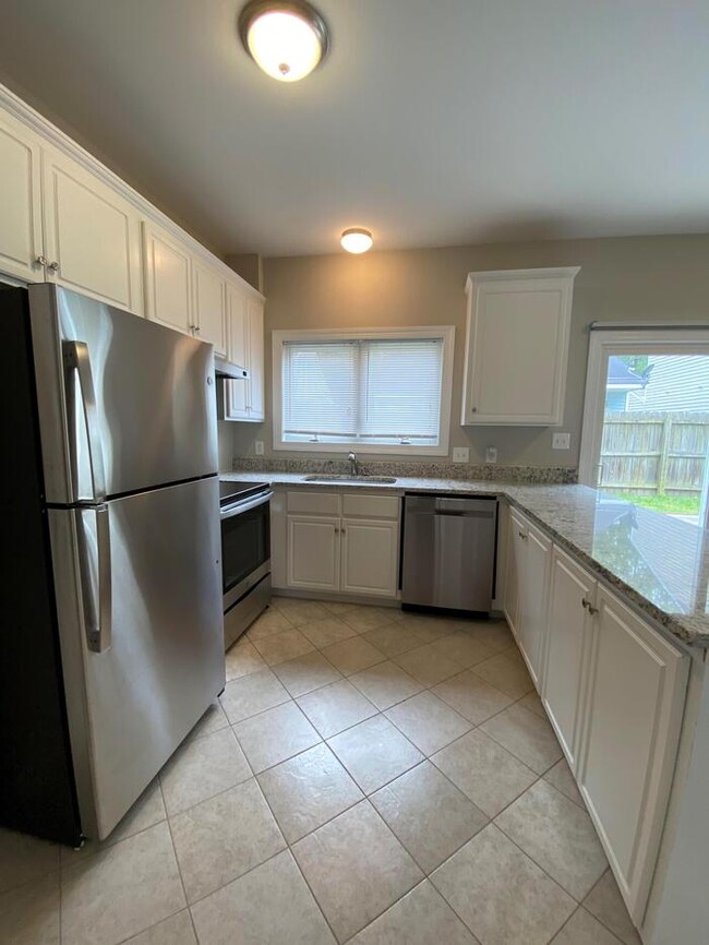 Building Photo - 3524 Wescott Dr NW