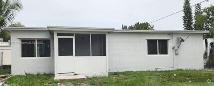 Building Photo - 7615 NW 4th Ct