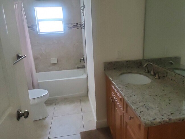 Foto del edificio - 27740 S Roslin Pl