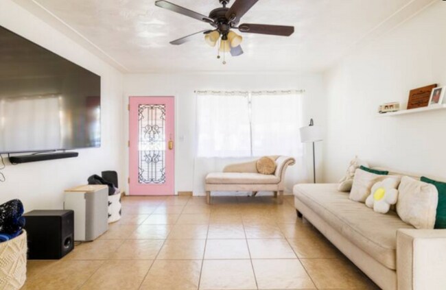 Foto del edificio - 811 N 28th St