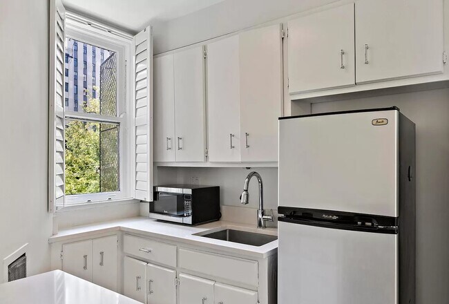 Foto del edificio - 60 E Scott St