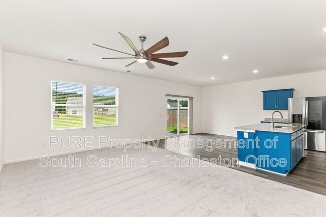Building Photo - 484 Pender Woods Dr