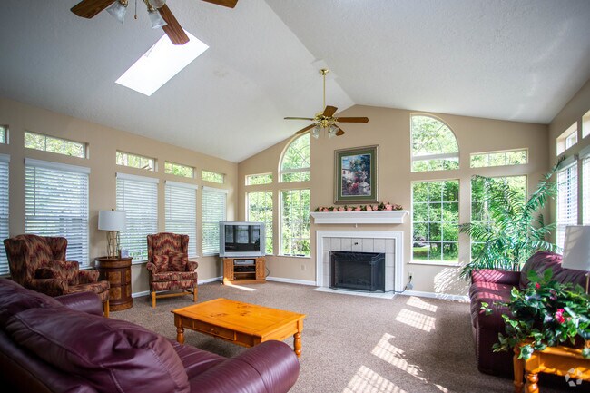 Casa club - Hermitage Hills Apartments