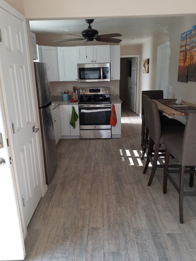 New Build 1 Bed/1 Bath Home @ 36th St &Greenway - New Build 1 Bed/1 Bath Home @ 36th St &Greenway