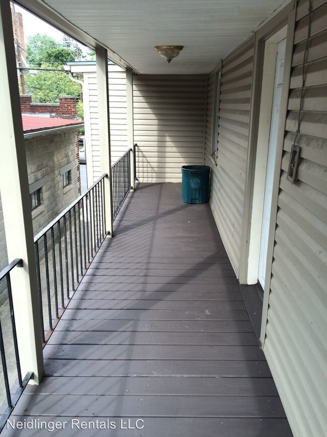 Foto del edificio - 137 N West St