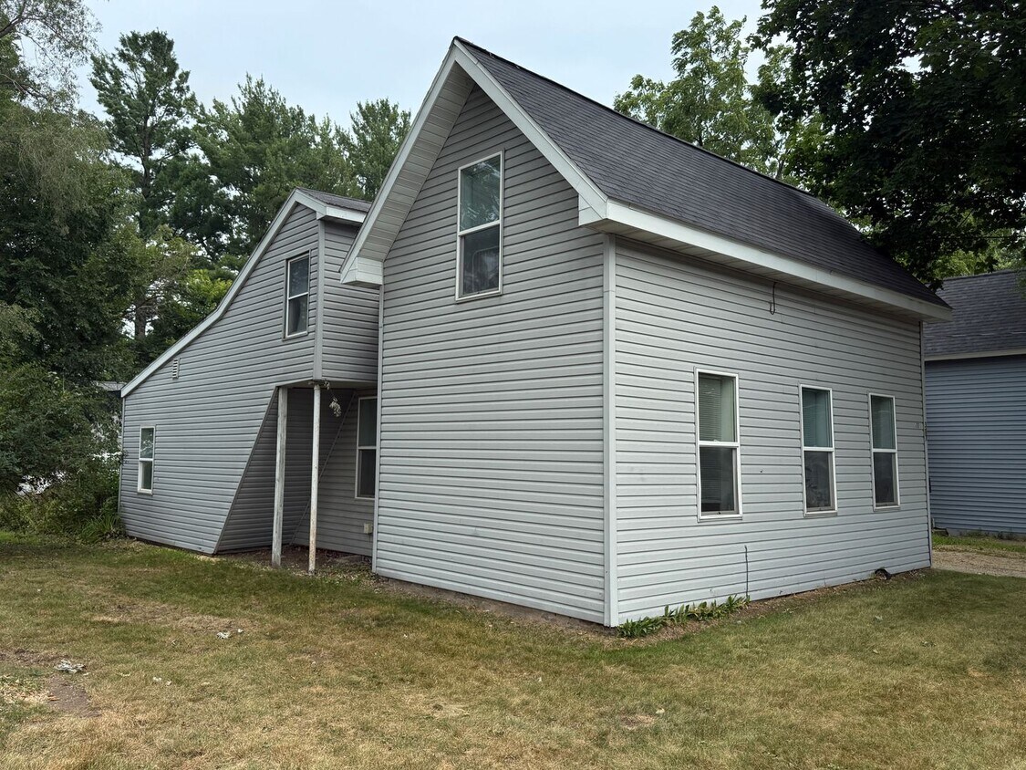 Foto del edificio - 3 Bedroom 1 Bath House - Menomonie