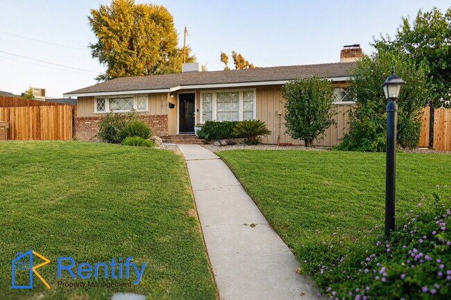 Foto del edificio - Charming 3bed/2bath Rustic Mid-Century Home