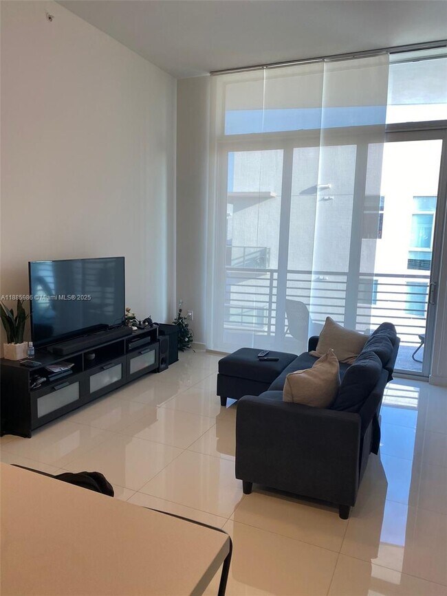 Foto del edificio - 7875 NW 107th Ave