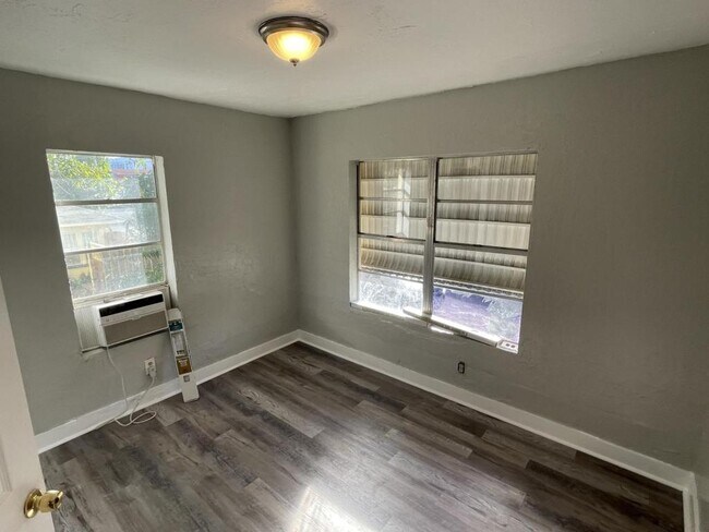 Foto del edificio - 1508 Division Ave #2