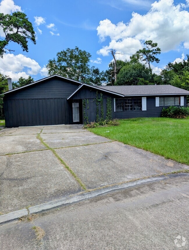 Building Photo - 2308 Tilley Cir