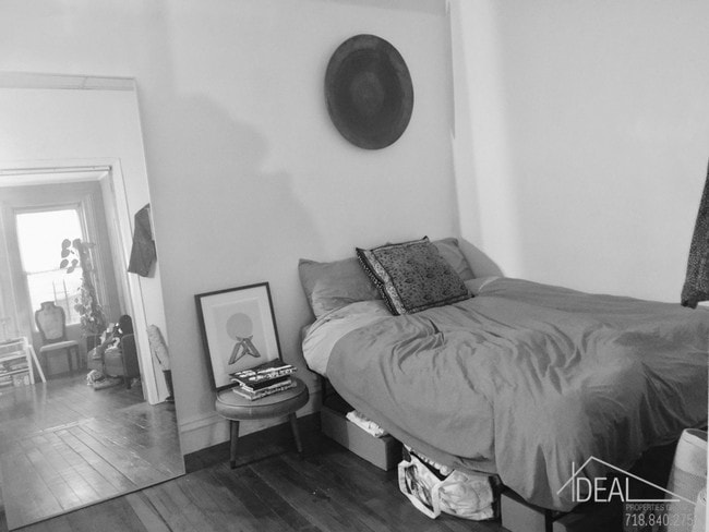 Building Photo - 556 Driggs Avenue #RR3R