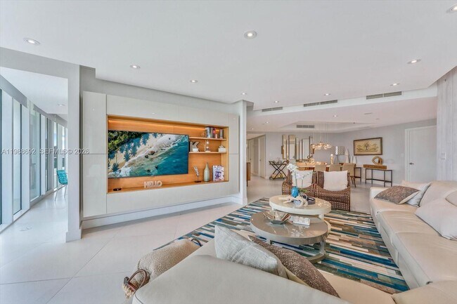 Foto del edificio - 19955 NE 38th Ct