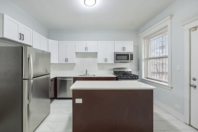 Foto del edificio - 5439 S Indiana Ave