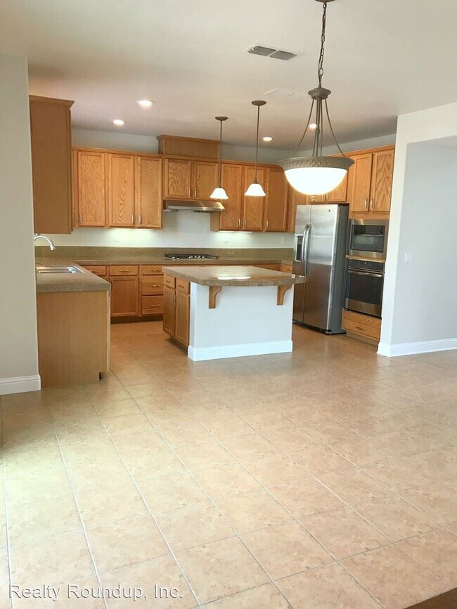 Building Photo - 4 br, 3 bath House - 9987 Spring View Way