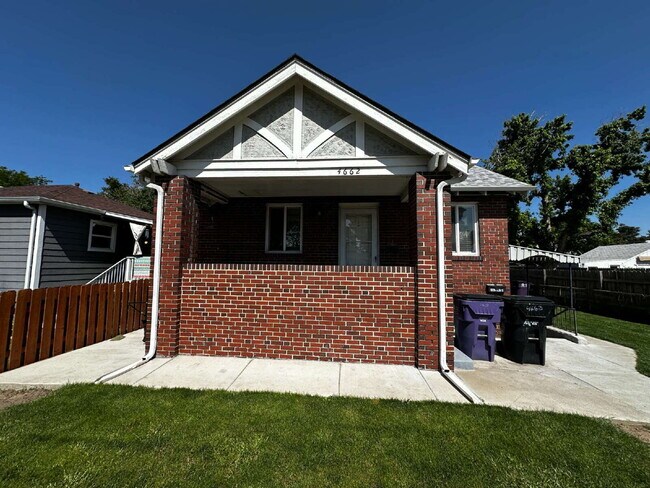 Foto del edificio - 4662 N Williams St