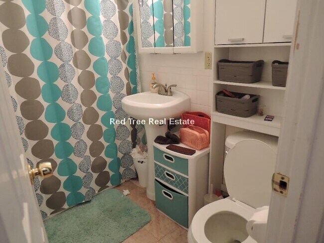 Building Photo - 23 Egremont Rd