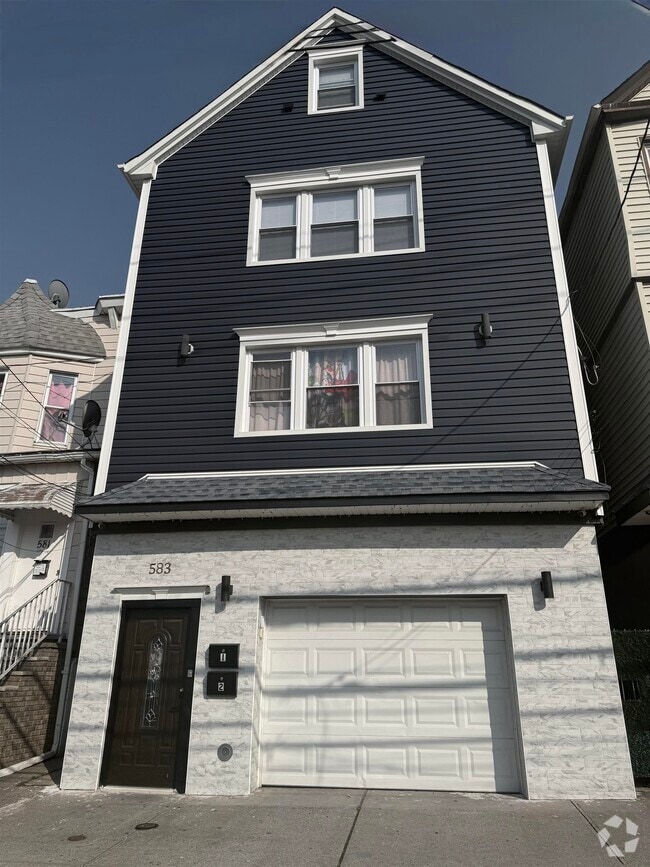 Building Photo - 583 John F. Kennedy Blvd