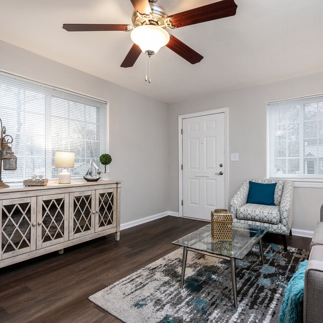 Building Photo - The Flats at Marlowe