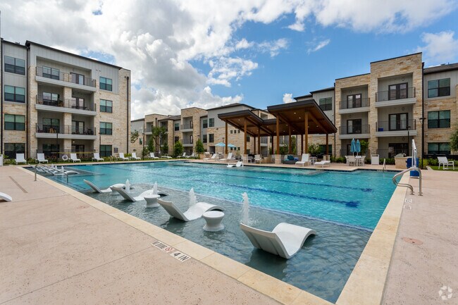 Piscina - Lenox SoCo