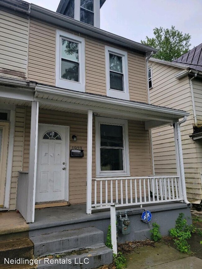 Building Photo - 4 br, 1 bath House - 1923 Boas Street