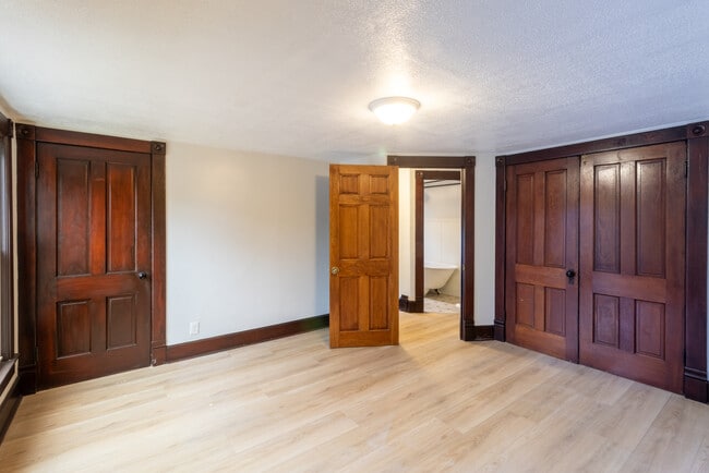 Foto del edificio - 265 Duffield Ave