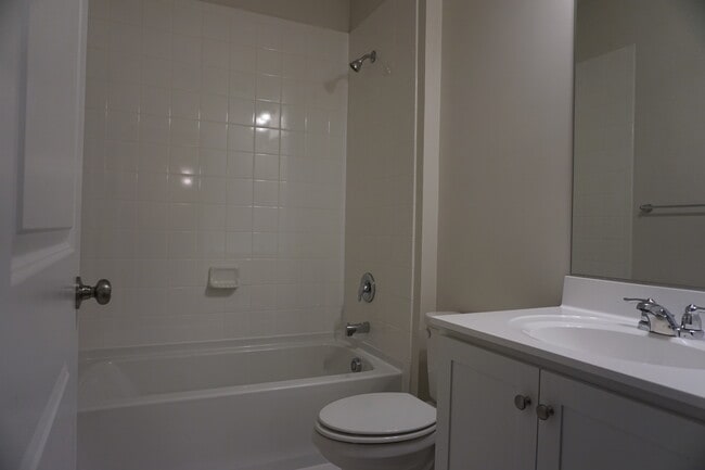 Building Photo - 2225 Pagefield Way