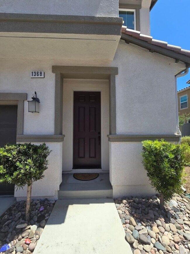 Foto del edificio - 3-Bedroom Home in Gated Community with Mod...